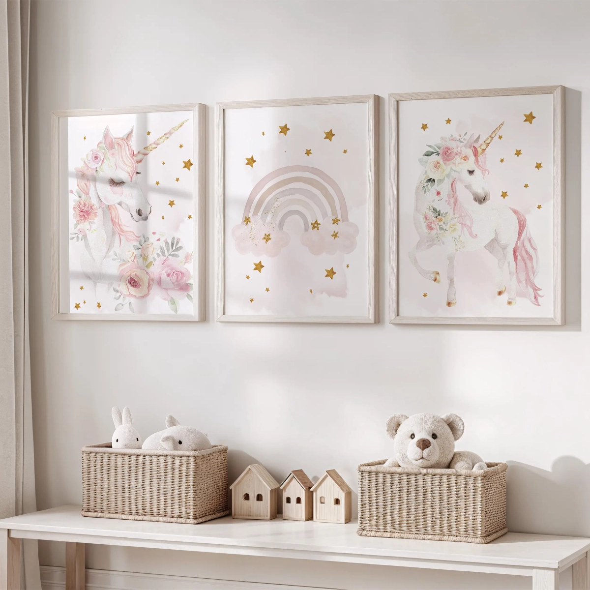 Plakaty Jednorożec tęcza – Zestaw 3 w pokoju dziewczynki – Mała Pracownia
