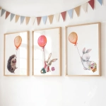 Tryptyk dziecięcy z jeżem i króliczkami z balonami – Mała Pracownia