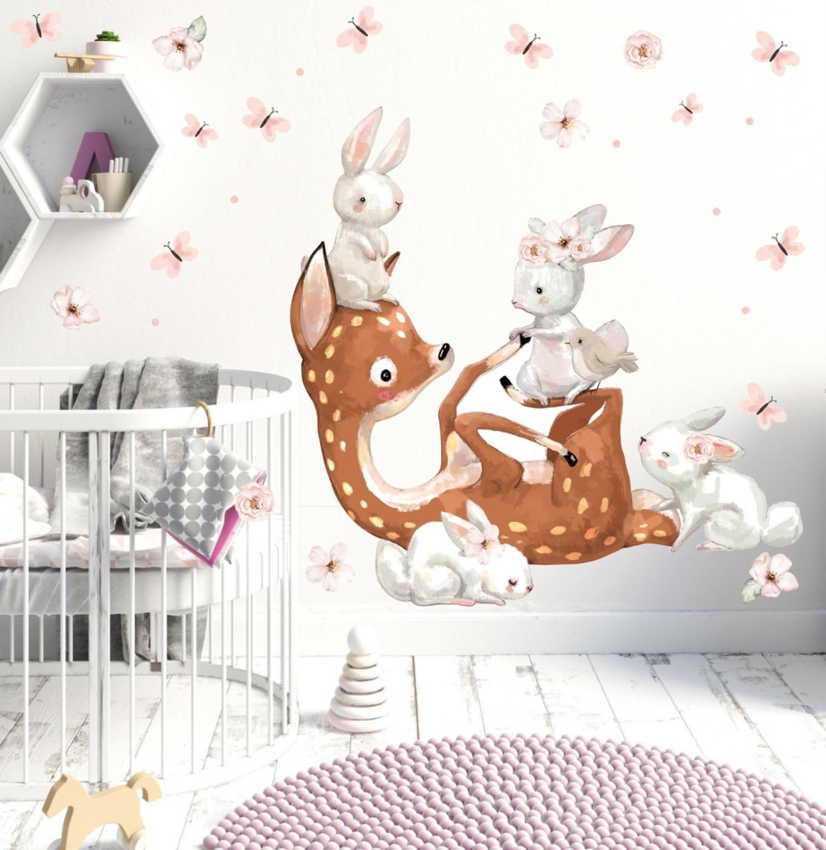 Naklejki na ścianę Sarenka z króliczkami – pastelowa dekoracja do pokoju niemowlaka Mała Pracownia