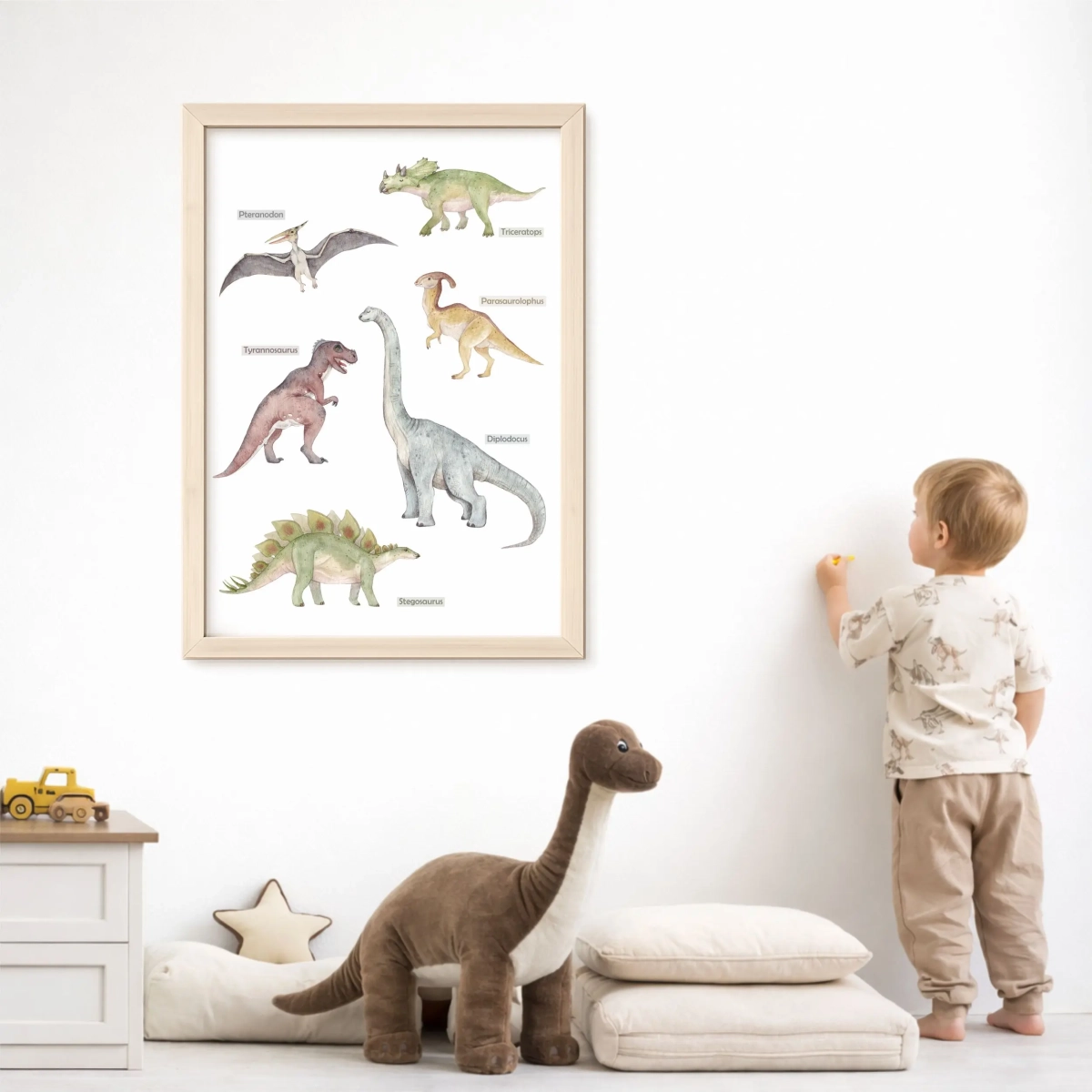 Plakat edukacyjny z dinozaurami i nazwami – Mała Pracownia