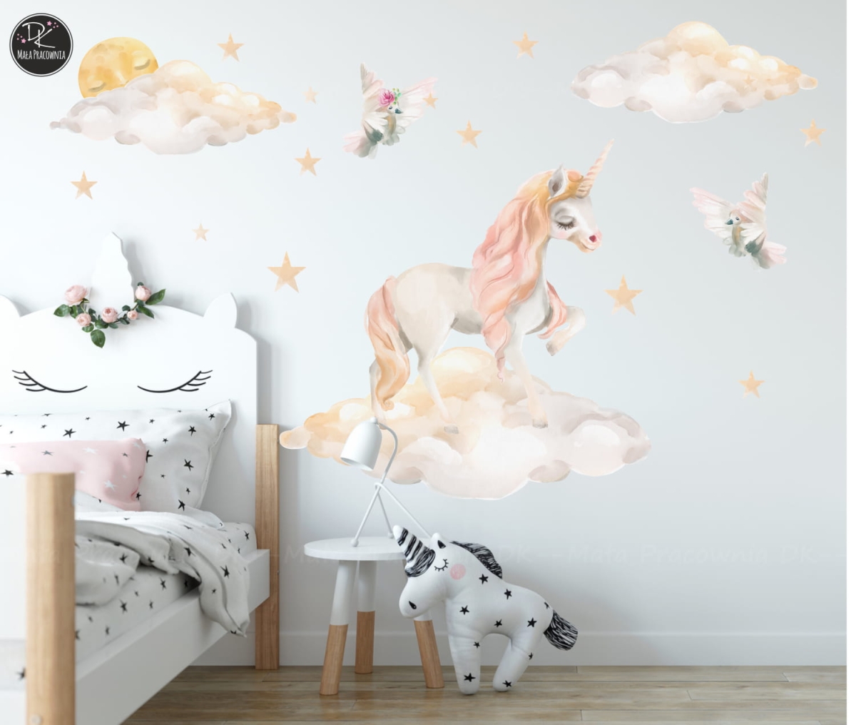 Naklejka jednorożec,unicorn,chmurki Mała Pracownia DK.jpg