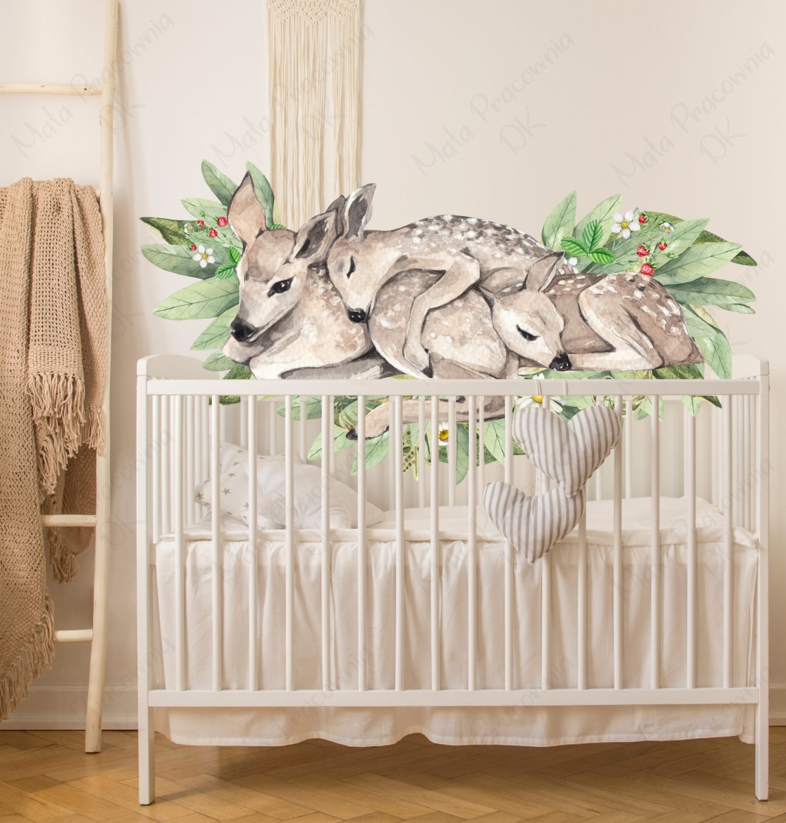 Śpiące sarenki II- naklejka na ścianę.jpg