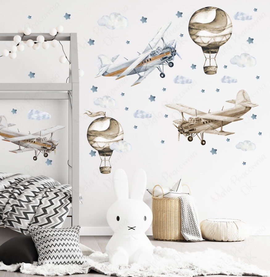 Samoloty retro , balony ,chmurki naklejka.jpg