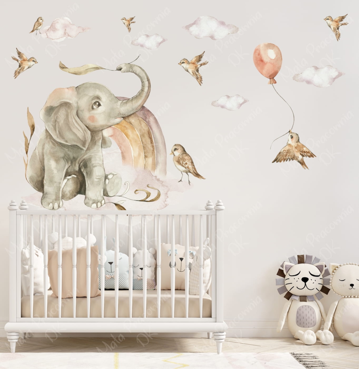 Pastelowy słonik z tęczą – naklejka na ścianę dla dzieci aranżacja pokoju
