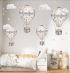 Komplet naklejek na ścianę z balonami w beżowych odcieniach, chmurkami i gwiazdkami – Mała Pracownia