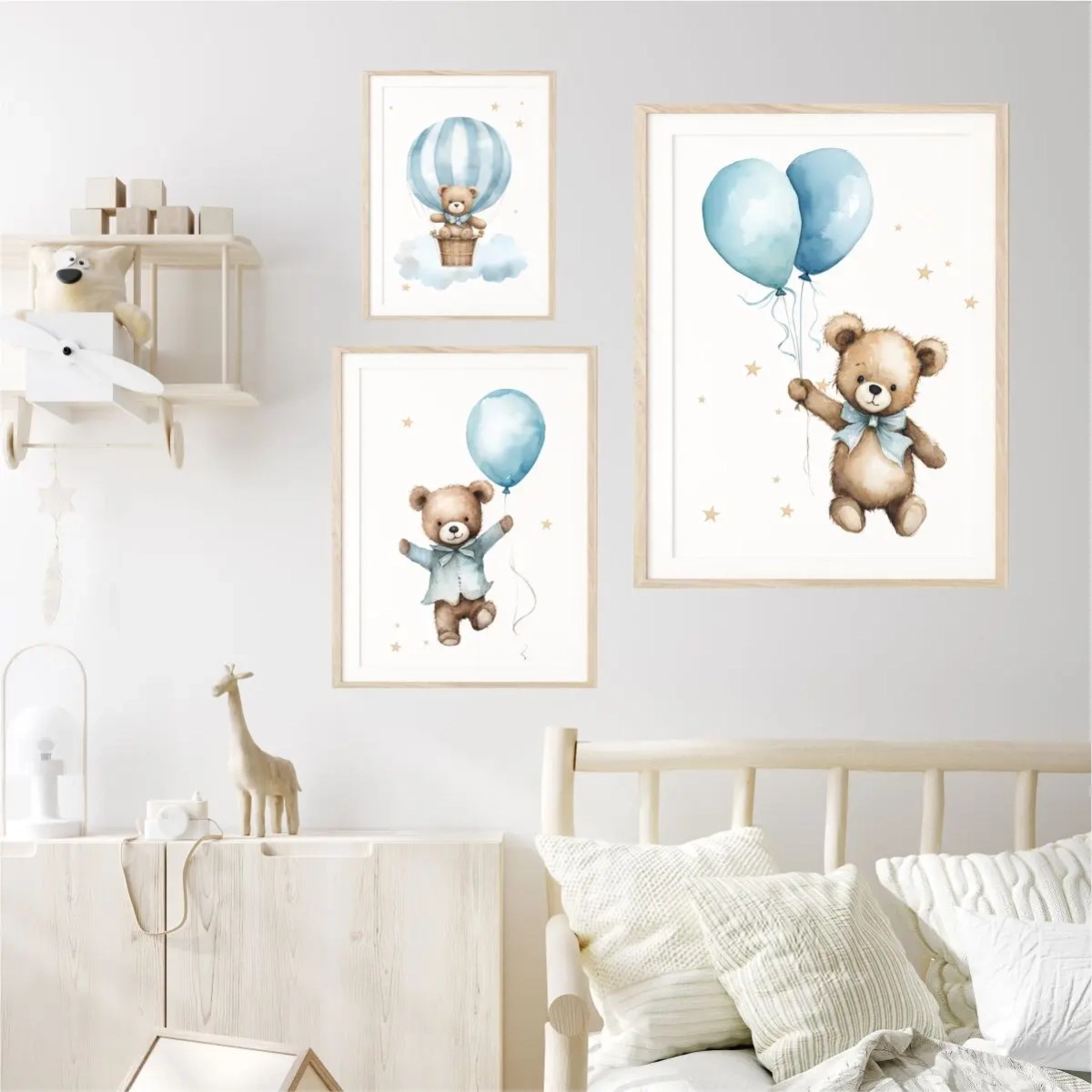 Plakaty z misiami w odcieniach niebieskiego – zestaw 3 sztuki | Mała Pracownia