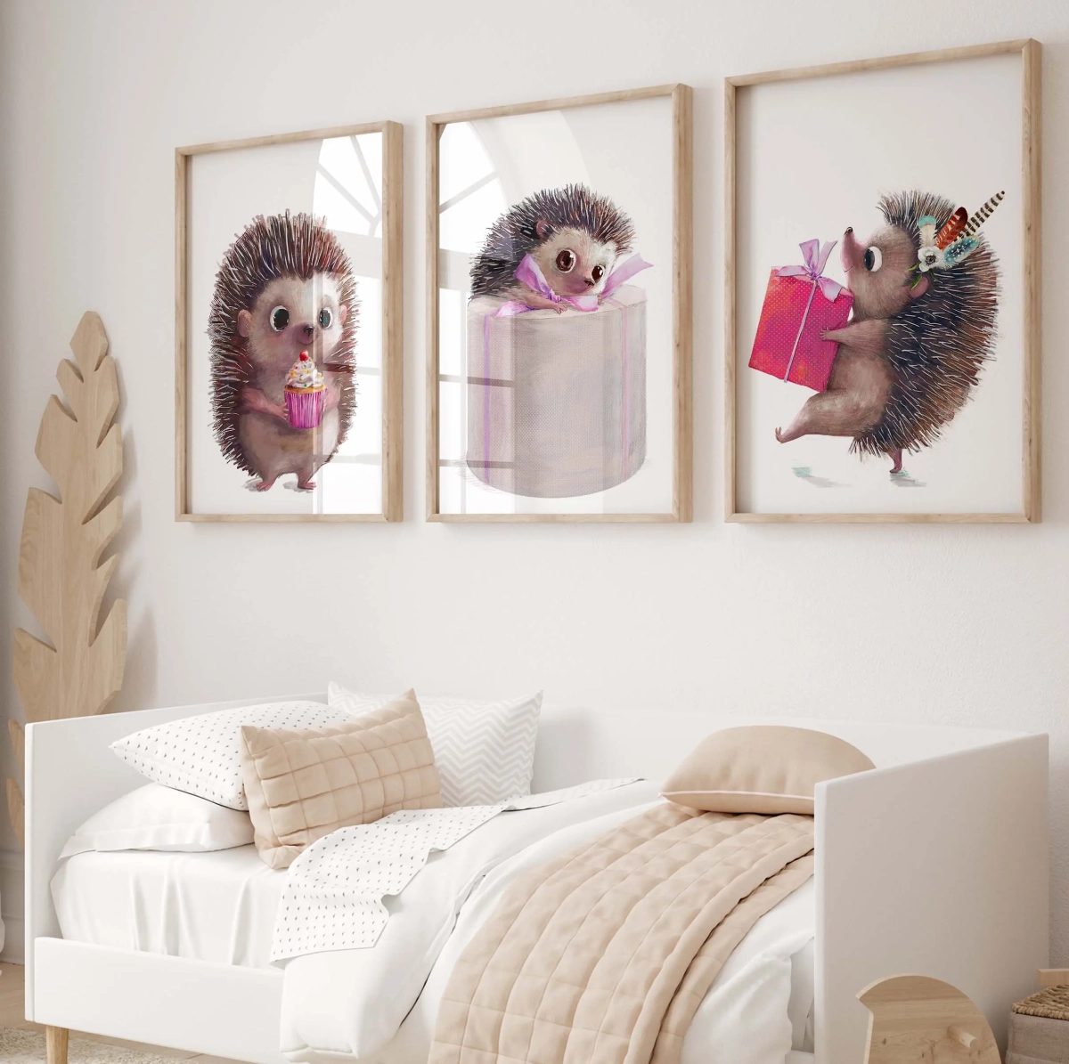 tryptyk z jeżami i prezentami