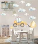 chmurki akwarelowe błękitno-szare – aranżacja nad stolikiem w pokoju dziecka