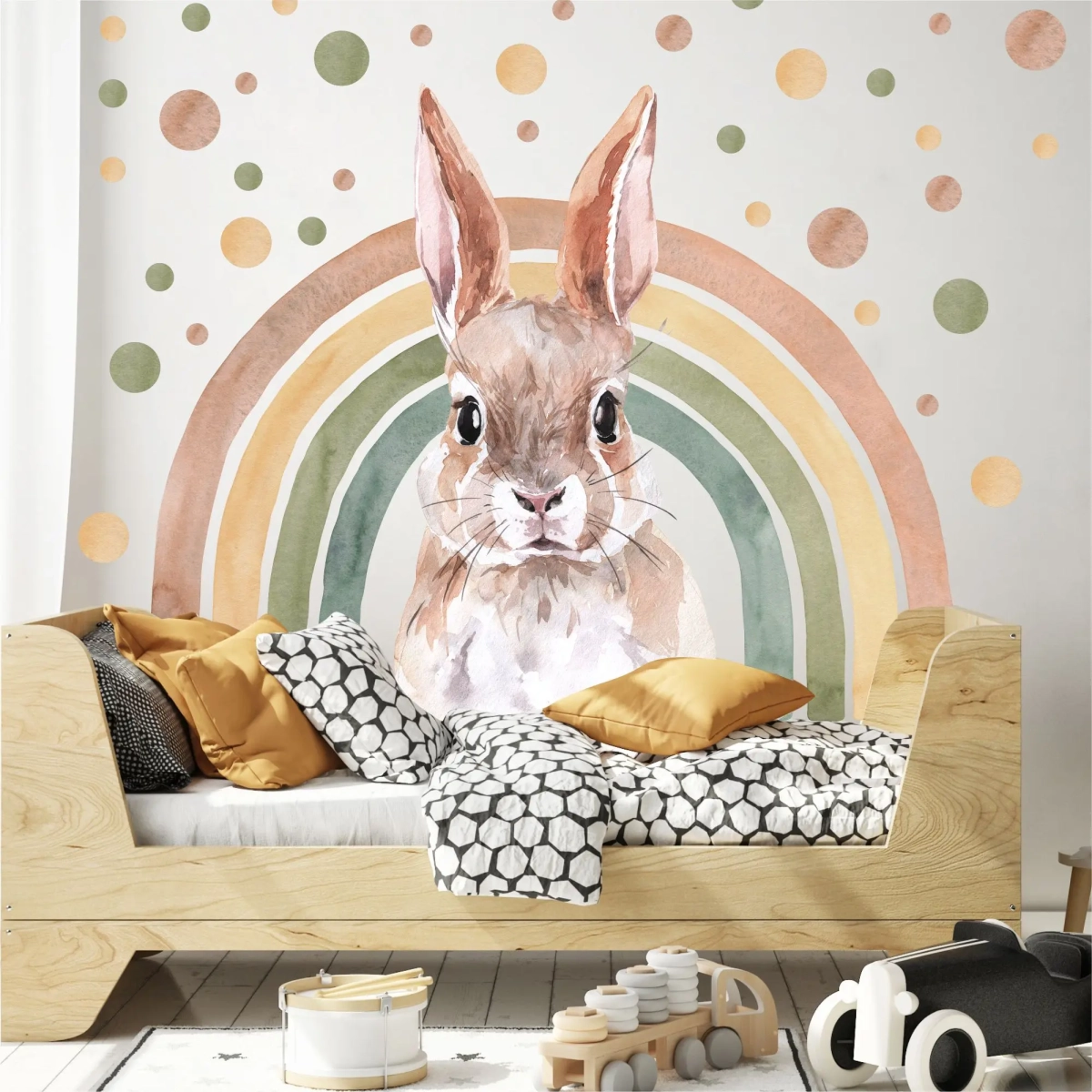 Akwarelowa naklejka na ścianę królik z zieloną tęczą do pokoju dziecka – Mała Pracownia