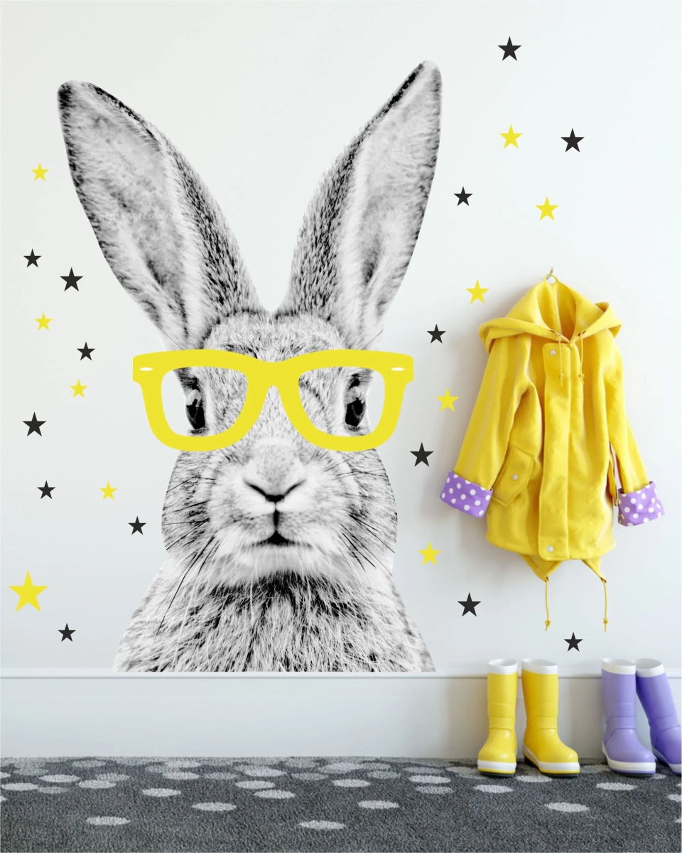Naklejka z królikiem w żółtych okularach do pokoju dziecka Mała Pracownia