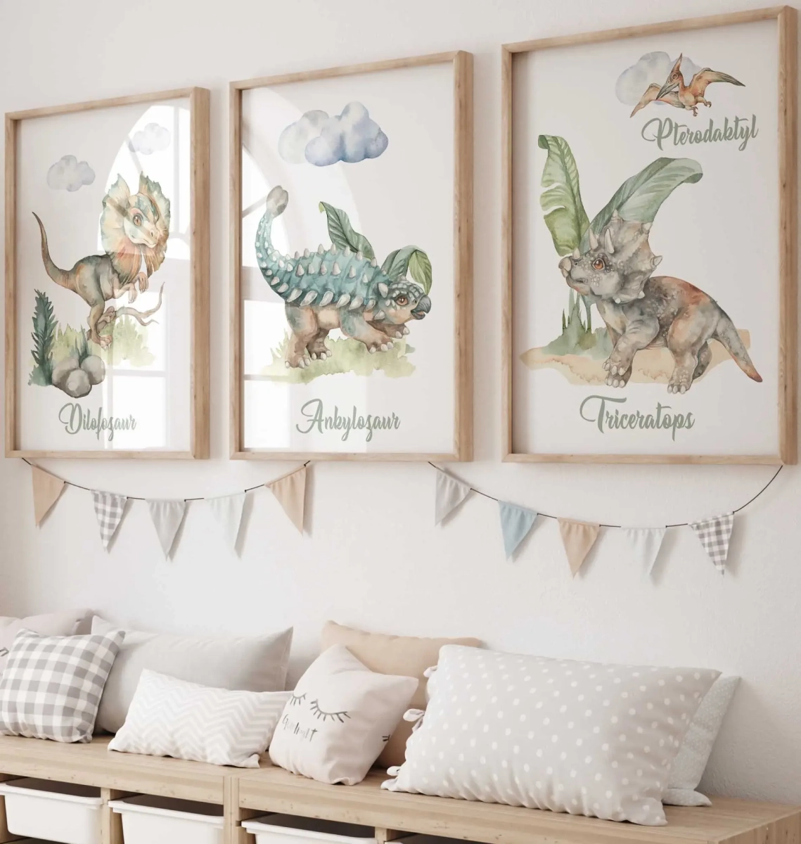 Dinozaury – tryptyk zestaw 3 plakatów na ścianę dla dzieci w pastelowych barwach, Dilofozaur, Ankylozaur i Triceratops – Mała Pracownia