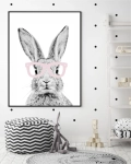 Królik w różowych okularach – plakat do pokoju dziecka Mała Pracownia
