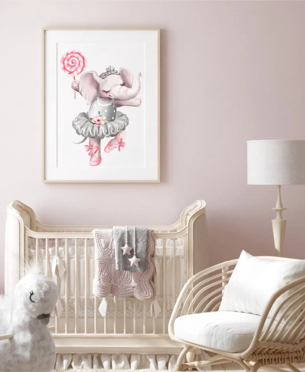 Plakat słonik baletnica na ścianie – pokój dziecięcy