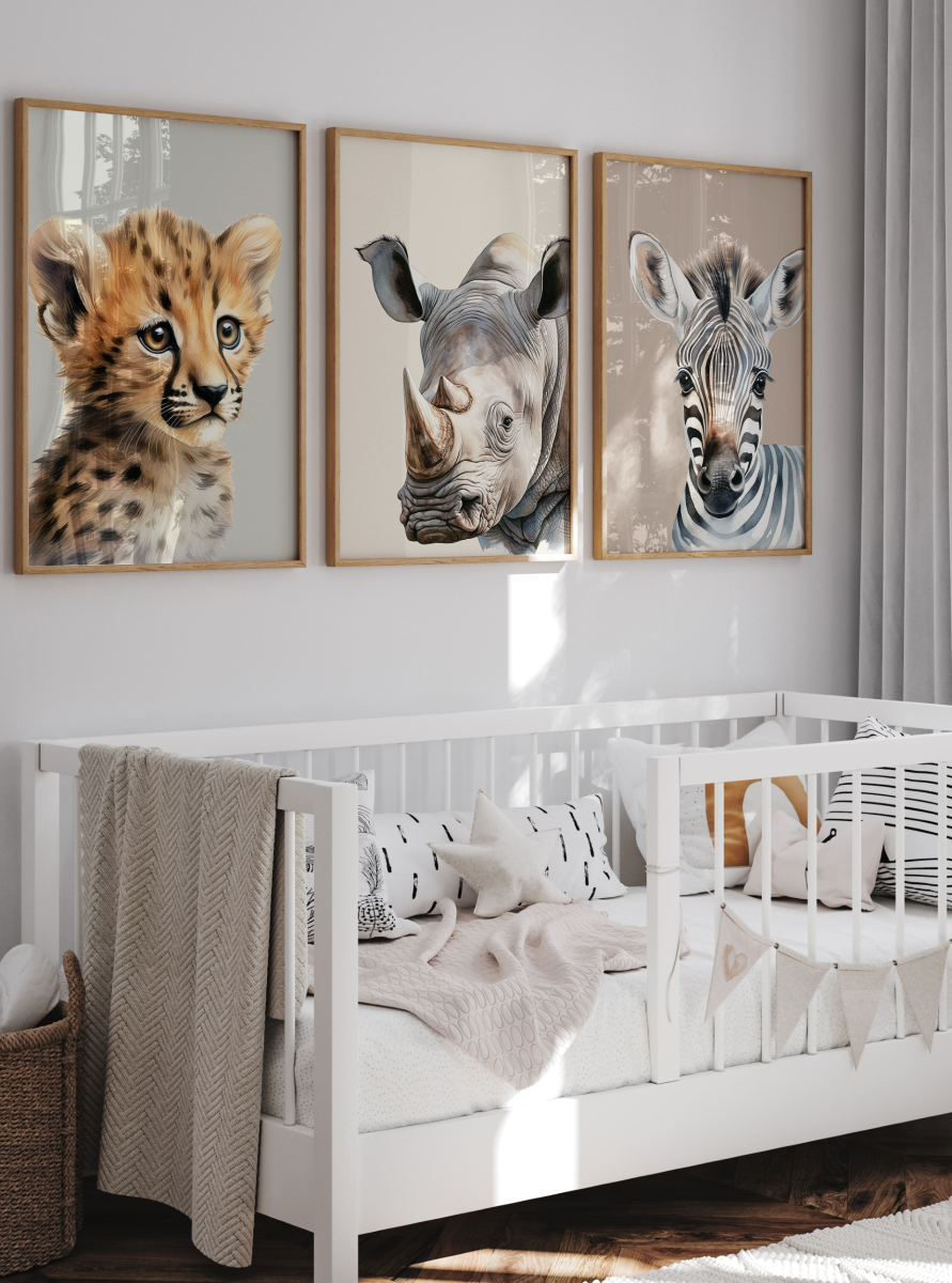 Plakaty Zwierzęta Safari – zestaw 3 plakatów dla dziewczynki – Mała Pracownia