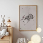 Króliczek retro w szarych ogrodniczkach – plakat dla dzieci | Mała Pracownia