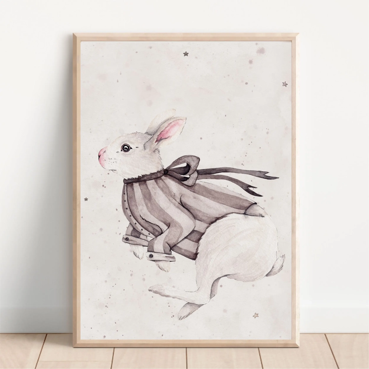 Króliczek w brązowej bluzeczce – plakat na ścianę | Mała Pracownia