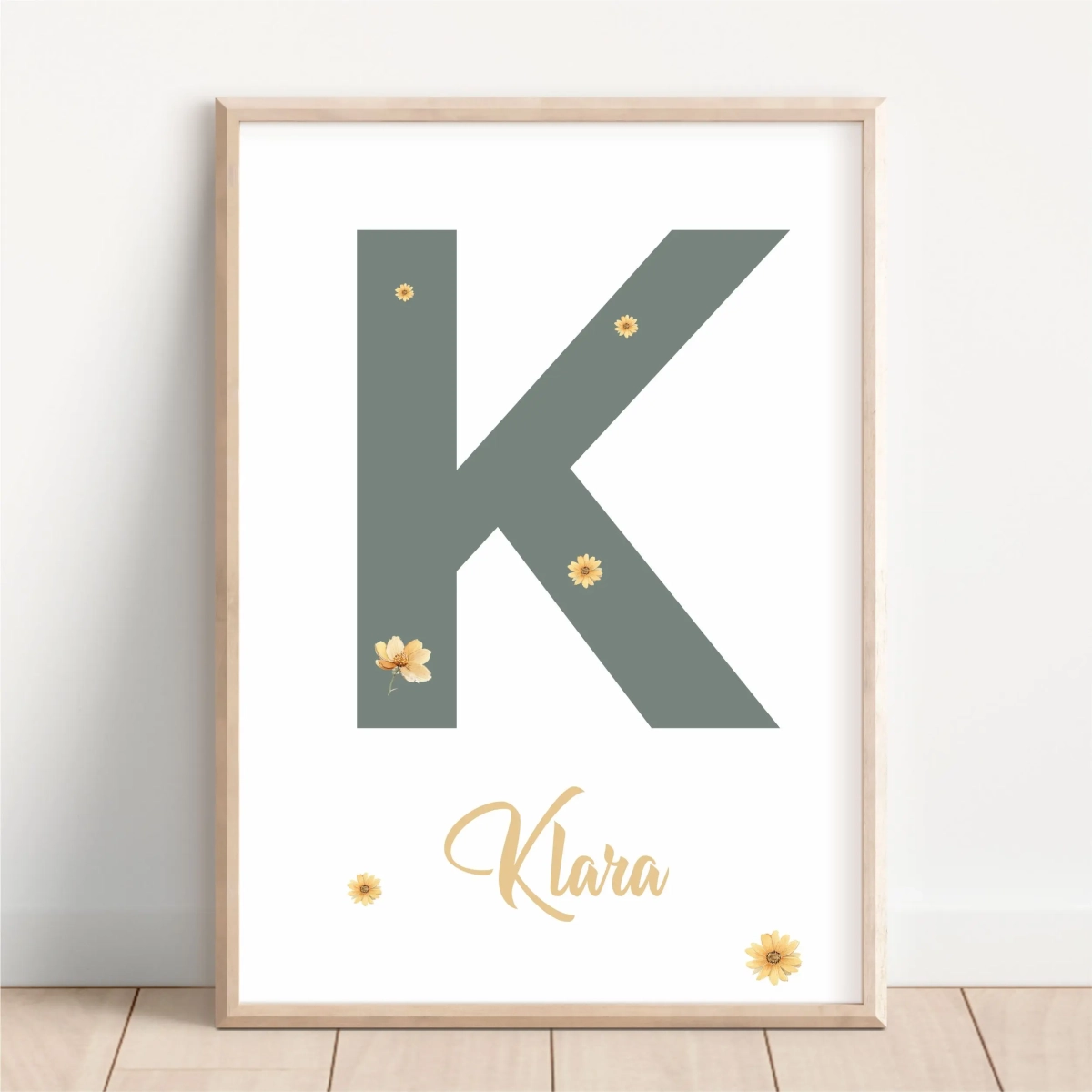 Plakat personalizowany z literą i imieniem na ścianę dla dzieci – Mała Pracownia